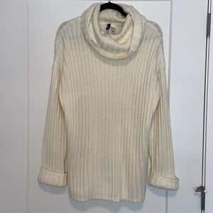 Oversized H&M cream sweater